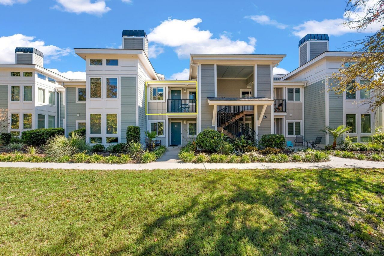 264 Alexandra Drive Photo 1