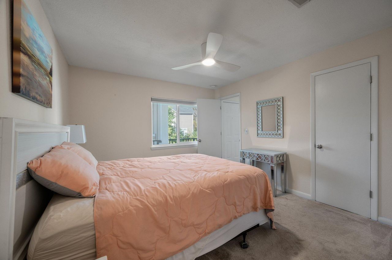 264 Alexandra Drive Photo 11