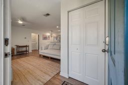 264 Alexandra Drive photo 4