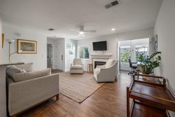 264 Alexandra Drive photo 4