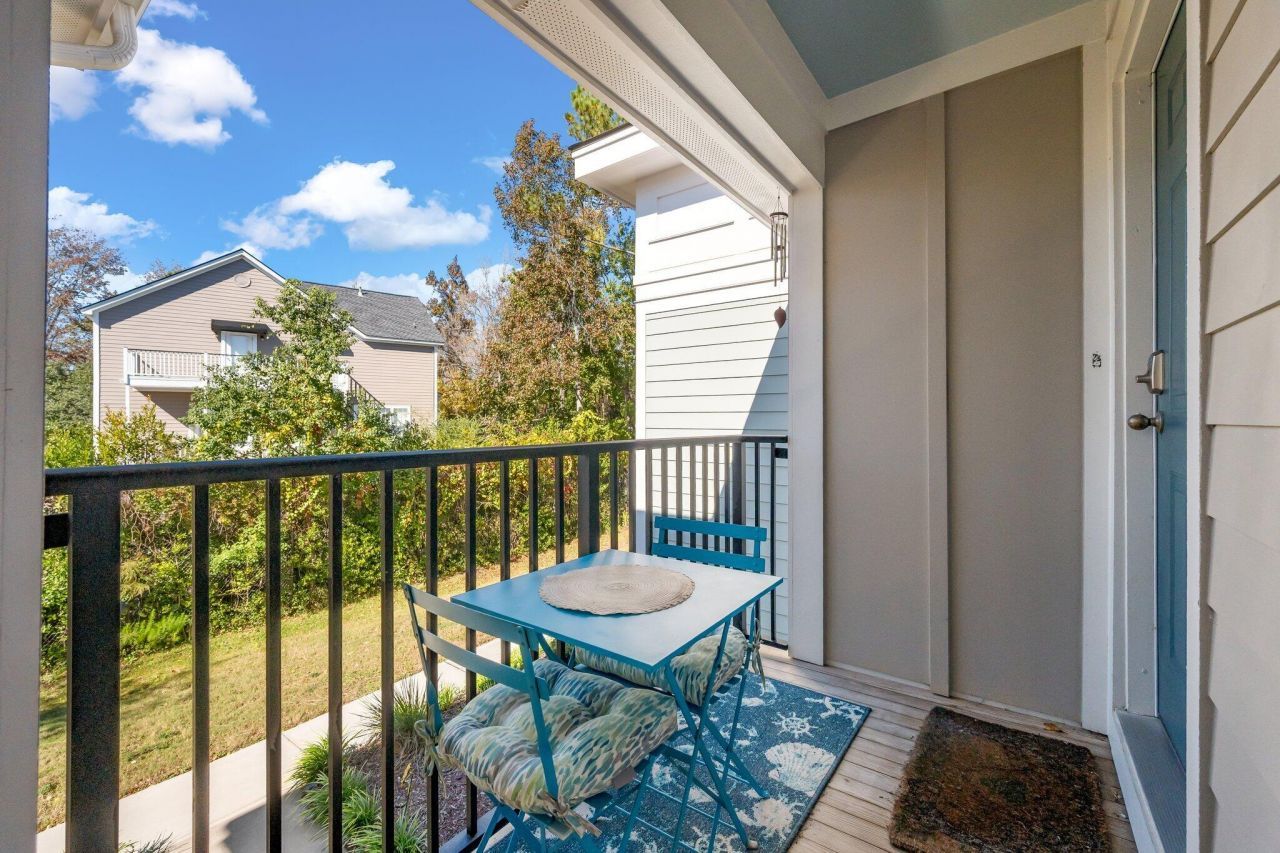 264 Alexandra Drive Photo 7