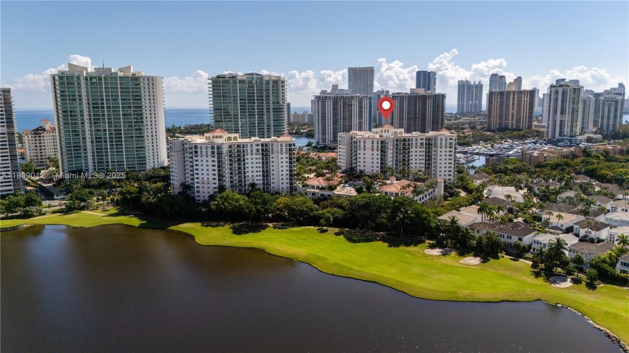 19900 E Country Club Dr, Unit PH18, Aventura, FL 33180 Photo