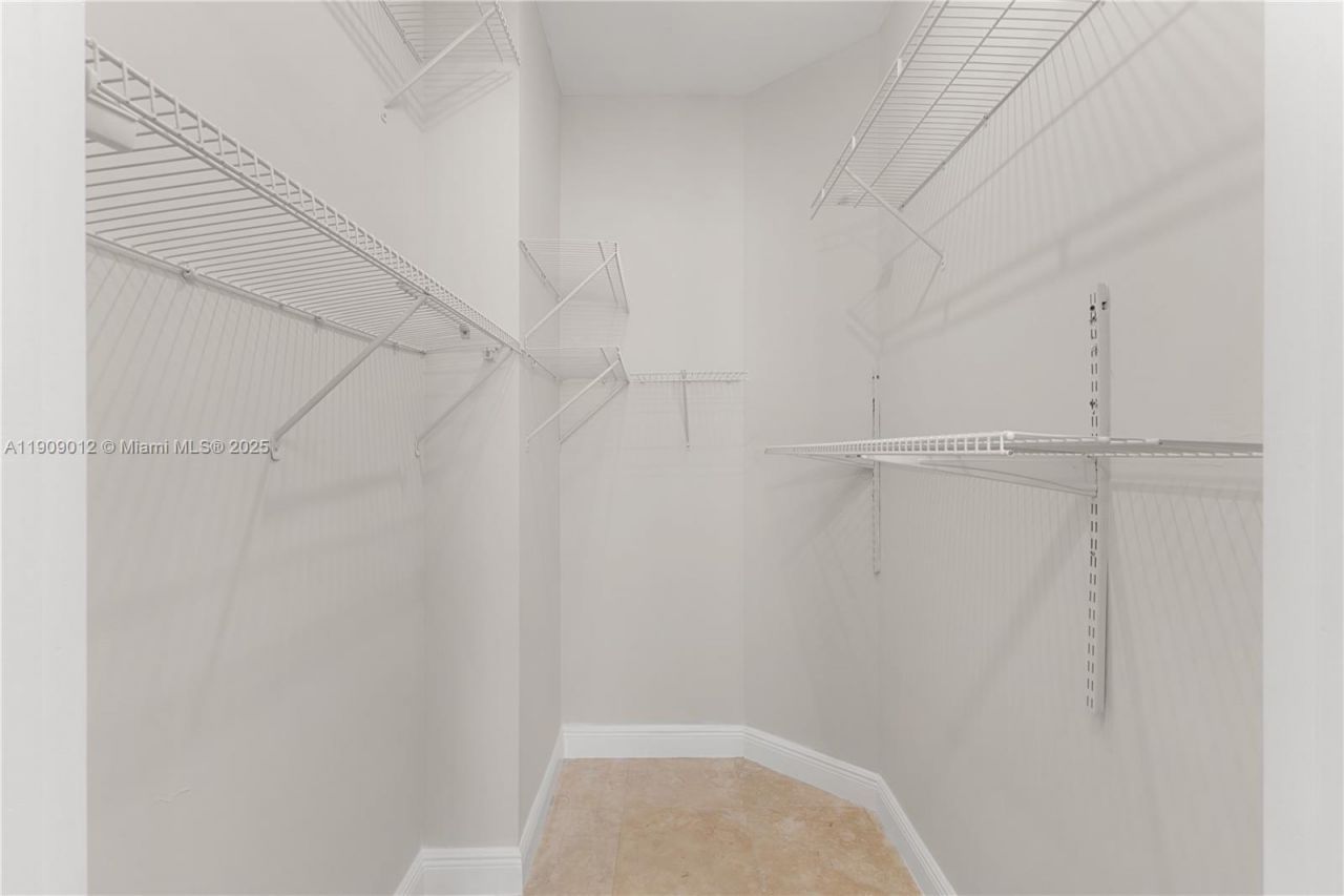 19900 E Country Club Dr, Unit PH18, Aventura, FL 33180 Photo