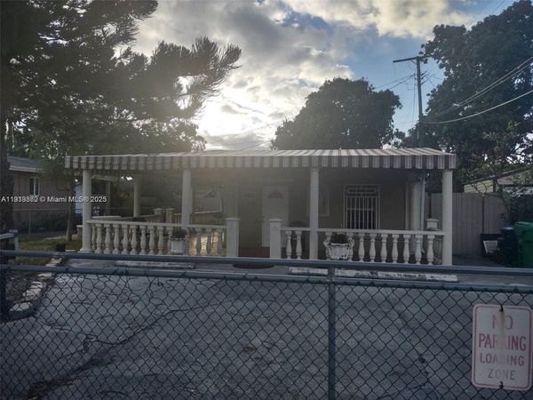 6422 NW 29th Ave, Miami, FL 33147
