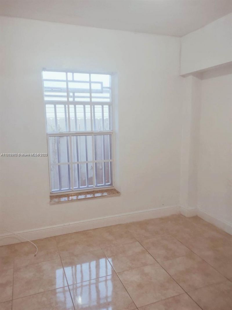 6422 NW 29th Ave, Miami, FL 33147 Photo