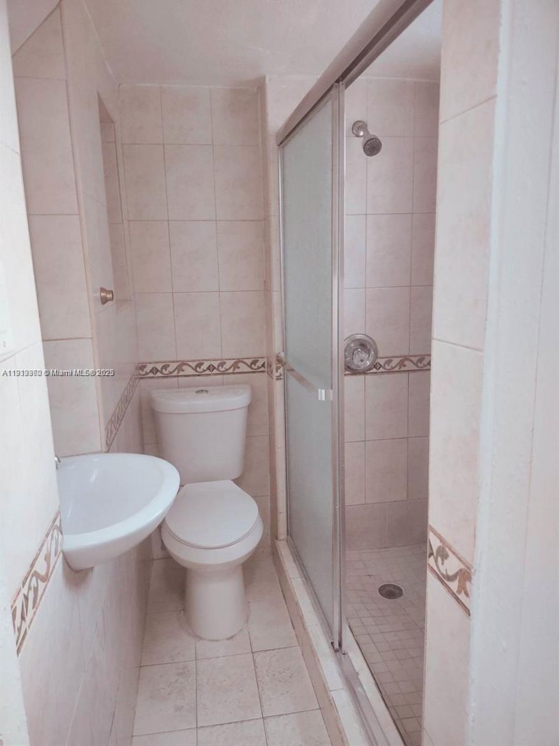 6422 NW 29th Ave, Miami, FL 33147 Photo