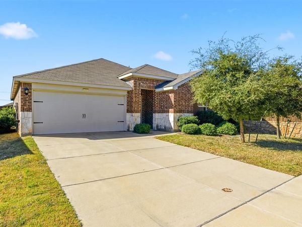 1513 Stinnett Drive, Forney, TX 75126