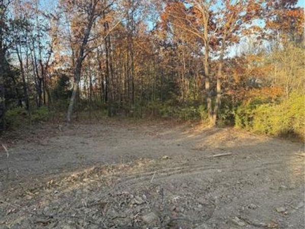 1946 Edgewood Drive, Leavenworth, KS 66048