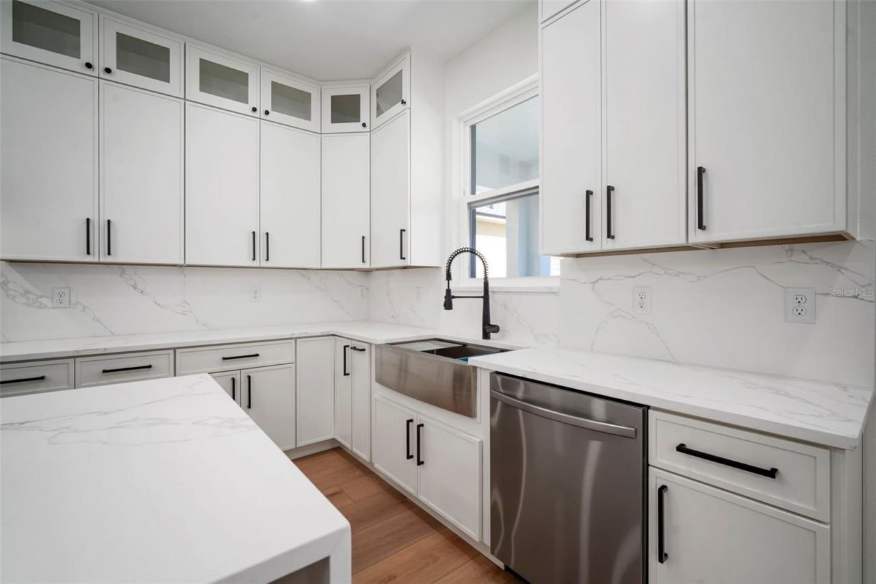 1207 Apollo Beach Boulevard, Apollo Beach, FL 33572 Photo