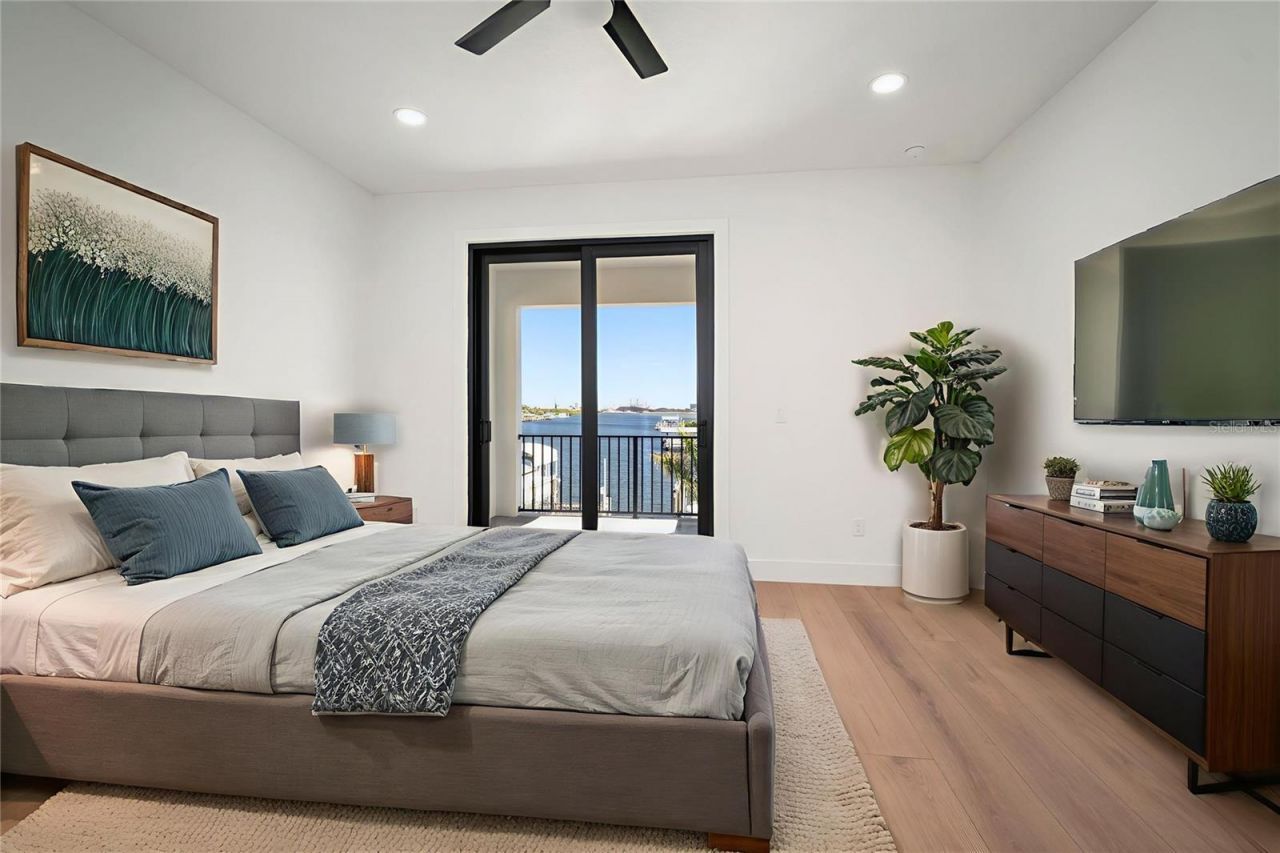 1207 Apollo Beach Boulevard, Apollo Beach, FL 33572 Photo