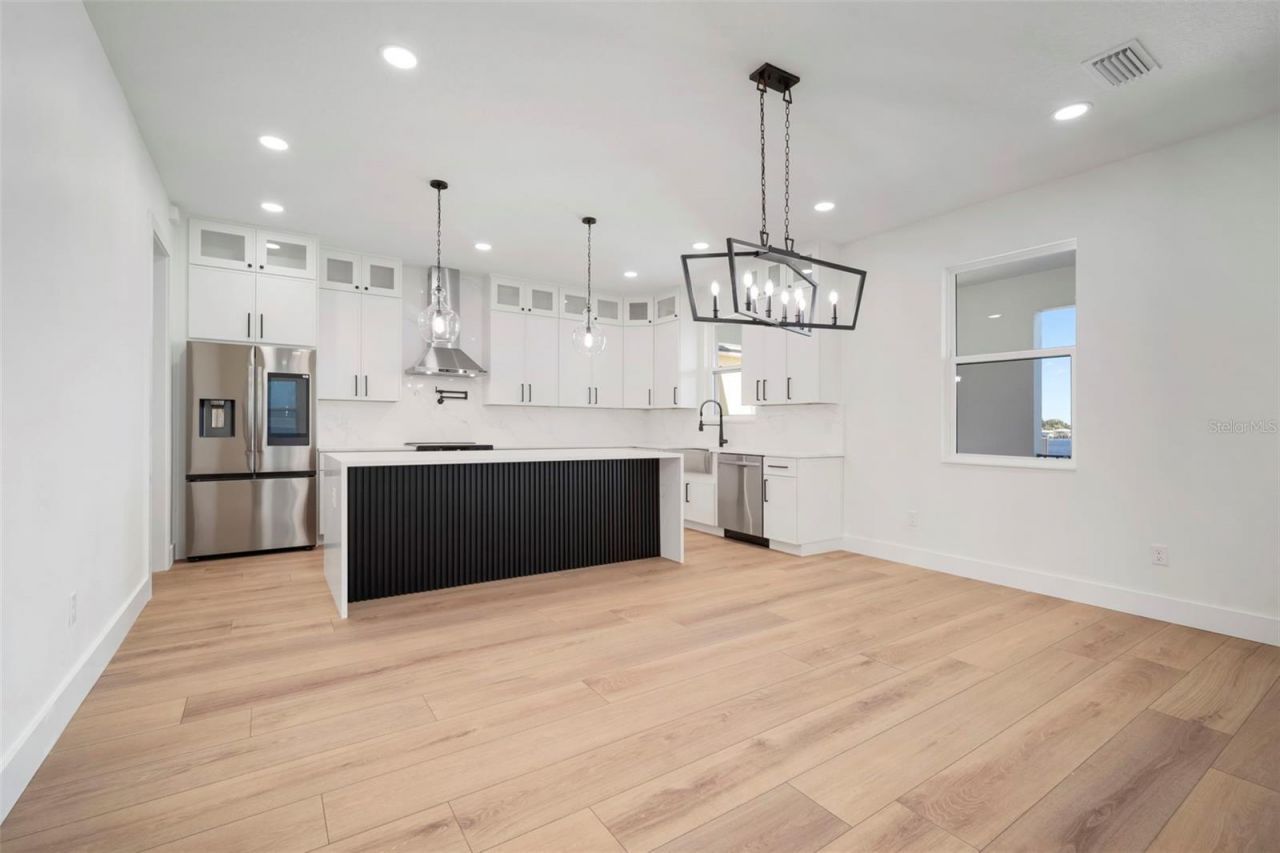 1207 Apollo Beach Boulevard, Apollo Beach, FL 33572 Photo