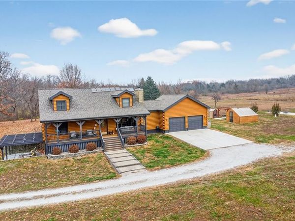 3799 Indiana Road, Pomona, KS 66076