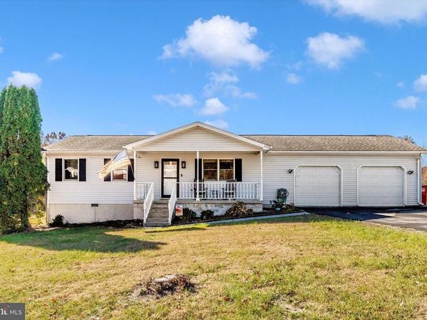 292 BRIDGET ROAD, MARTINSBURG, WV 25404