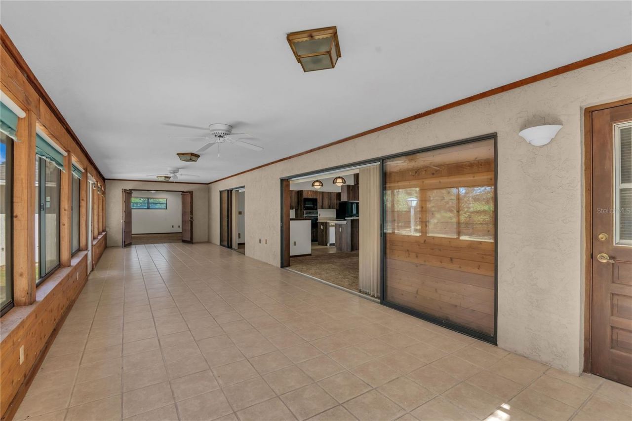 624 Hull Island Drive, Oakland, FL 34787 Photo