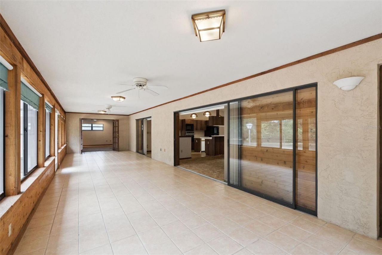 624 Hull Island Drive, Oakland, FL 34787 Photo