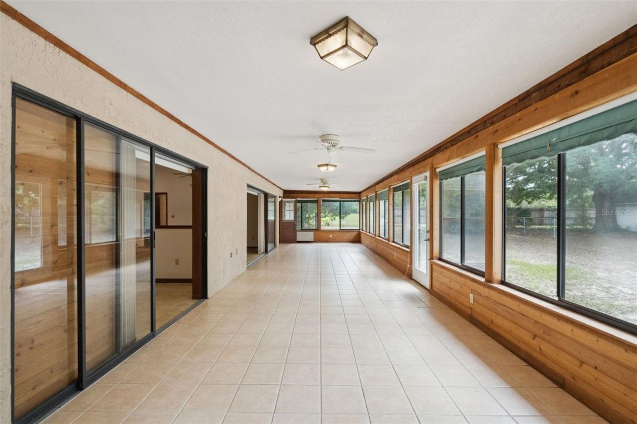 624 Hull Island Drive, Oakland, FL 34787 Photo