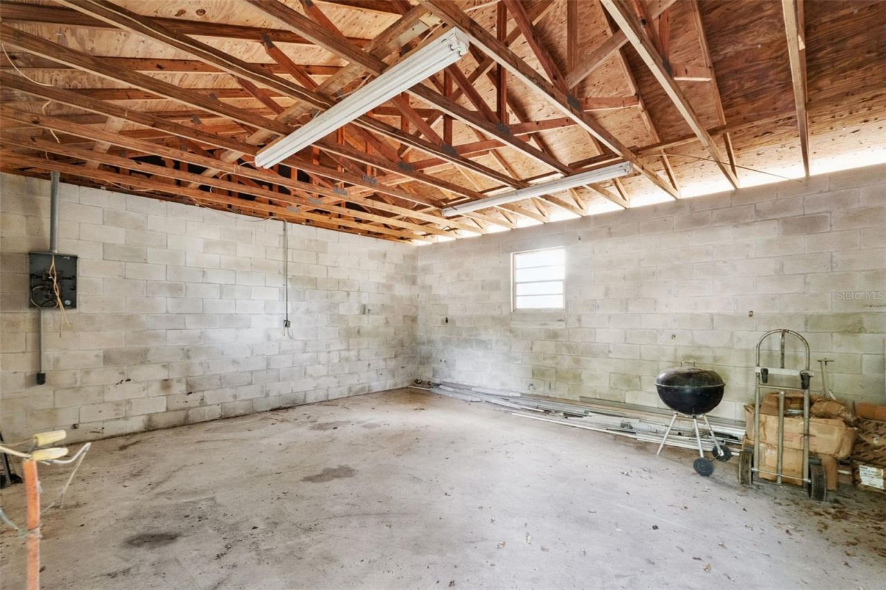 624 Hull Island Drive, Oakland, FL 34787 Photo