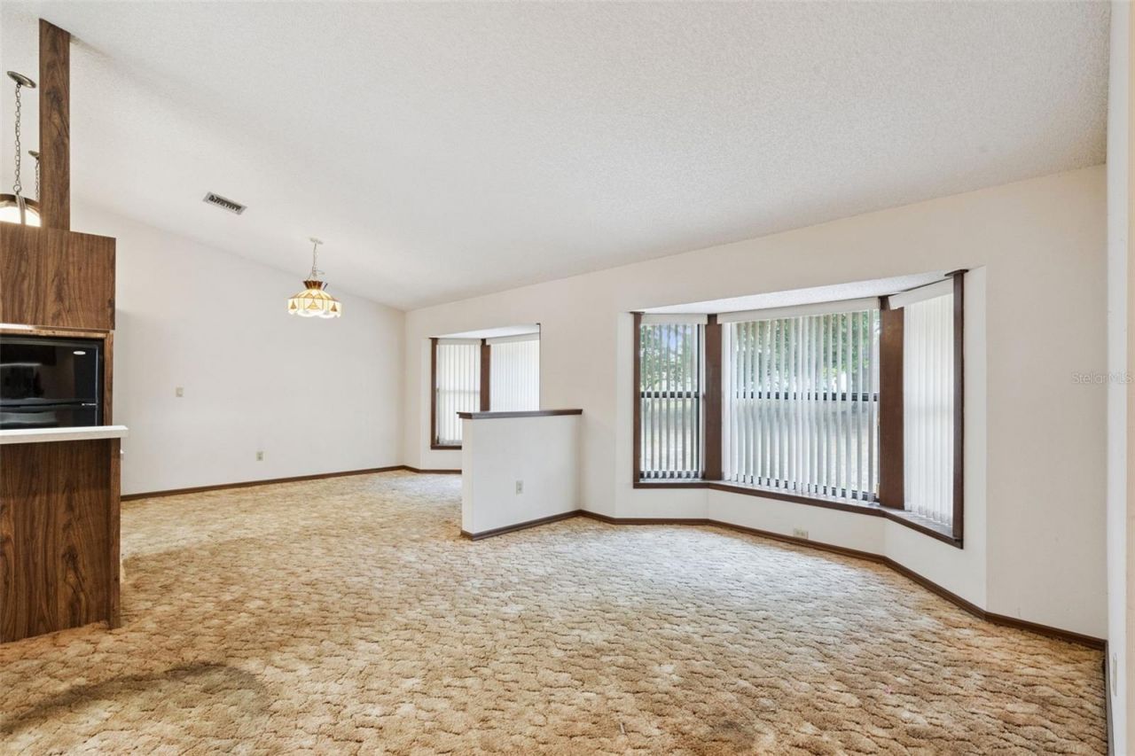 624 Hull Island Drive, Oakland, FL 34787 Photo