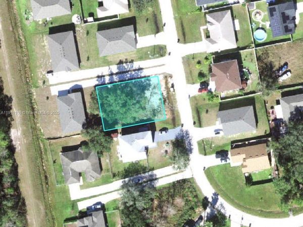 1443 Swan Ct, Kissimmee, FL 34759