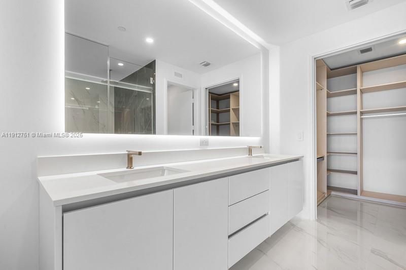 700 NE 24, Unit 1703, Miami, FL 33137 Photo