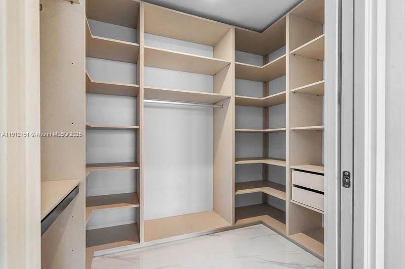 700 NE 24, Unit 1703, Miami, FL 33137 Photo