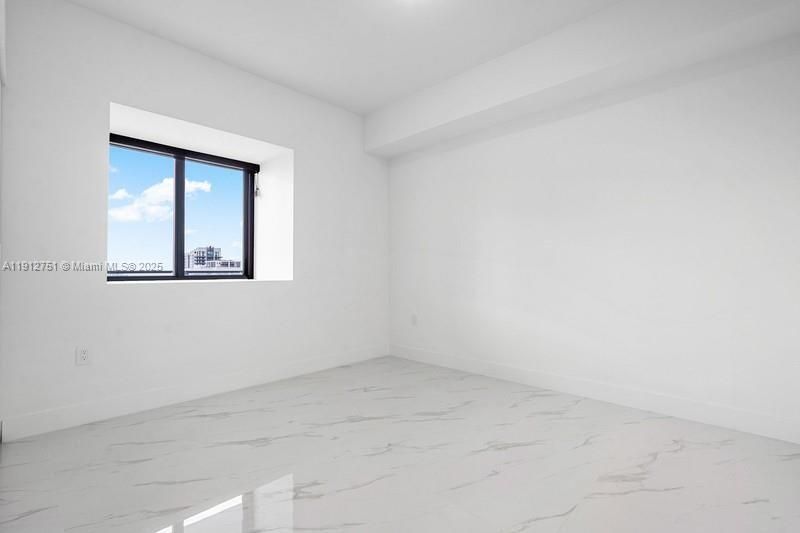 700 NE 24, Unit 1703, Miami, FL 33137 Photo