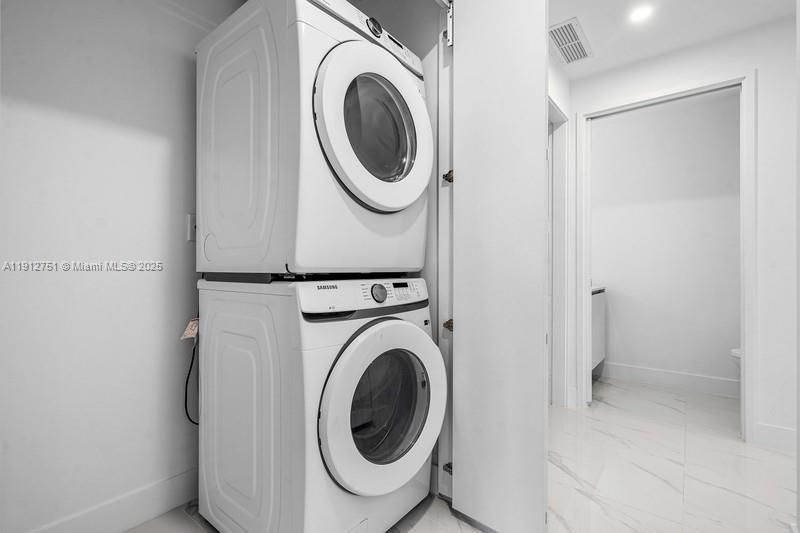 700 NE 24, Unit 1703, Miami, FL 33137 Photo