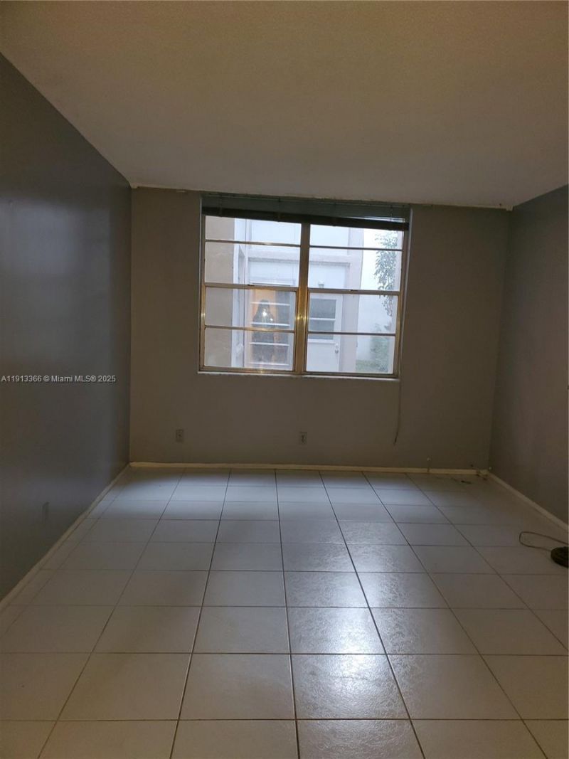 2601 NW 48th Ter, Unit 146, Lauderdale Lakes, FL 33313 Photo