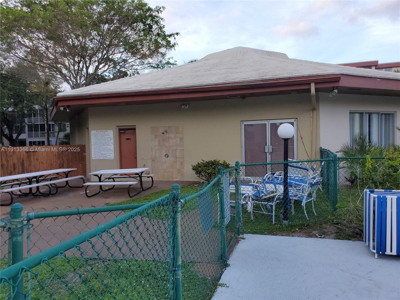 2601 NW 48th Ter, Unit 146, Lauderdale Lakes, FL 33313 Photo