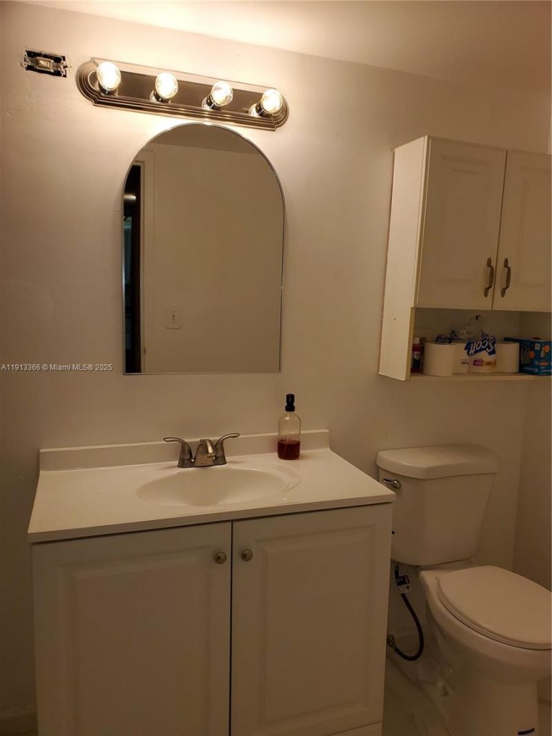 2601 NW 48th Ter, Unit 146, Lauderdale Lakes, FL 33313 Photo
