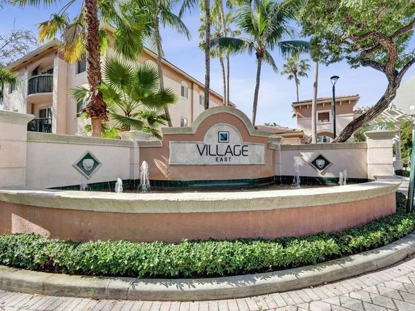 2125 SE 10th Avenue, Unit 1008, Fort Lauderdale, FL 33316