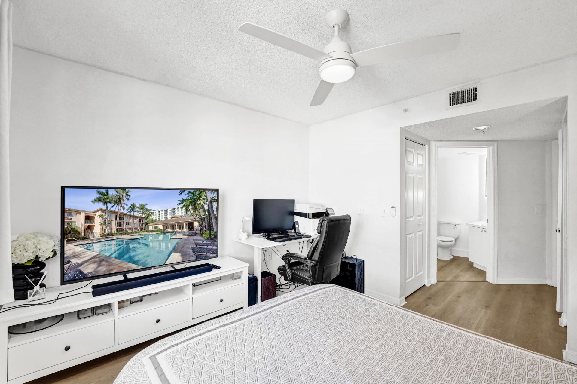 2125 SE 10th Avenue, Unit 1008, Fort Lauderdale, FL 33316 Photo