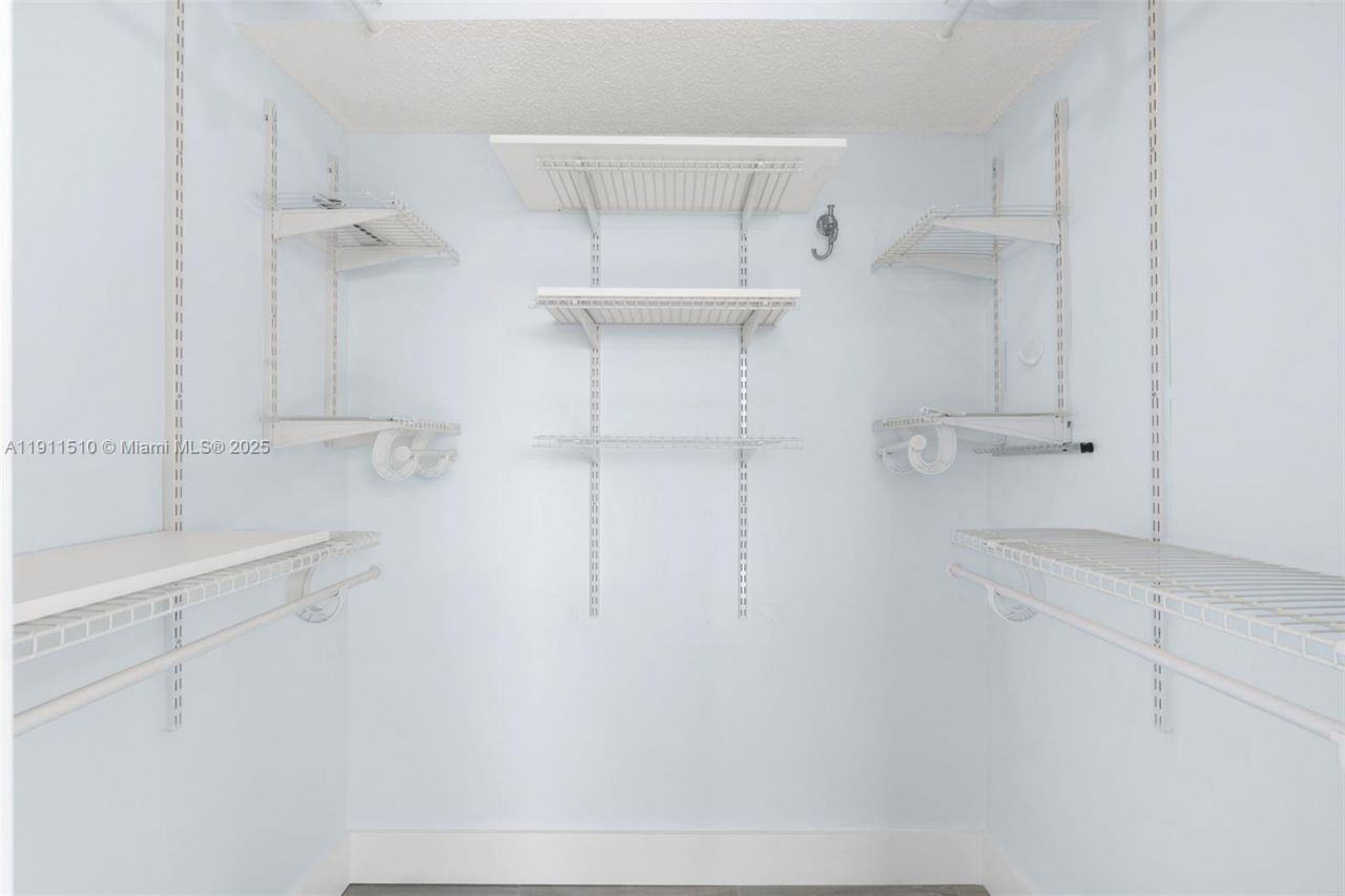 7640 NW 18th St, Unit 301, Margate, FL 33063 Photo