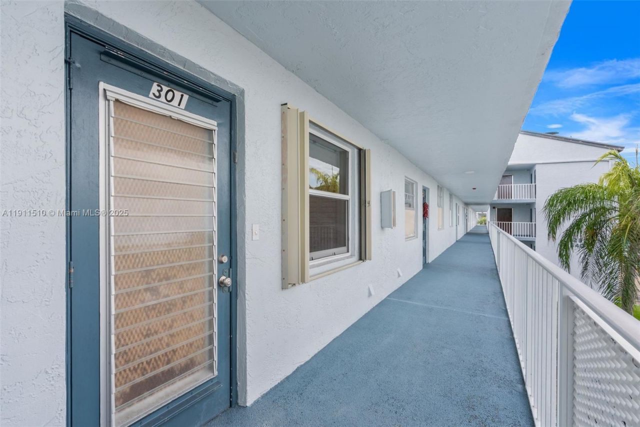 7640 NW 18th St, Unit 301, Margate, FL 33063 Photo