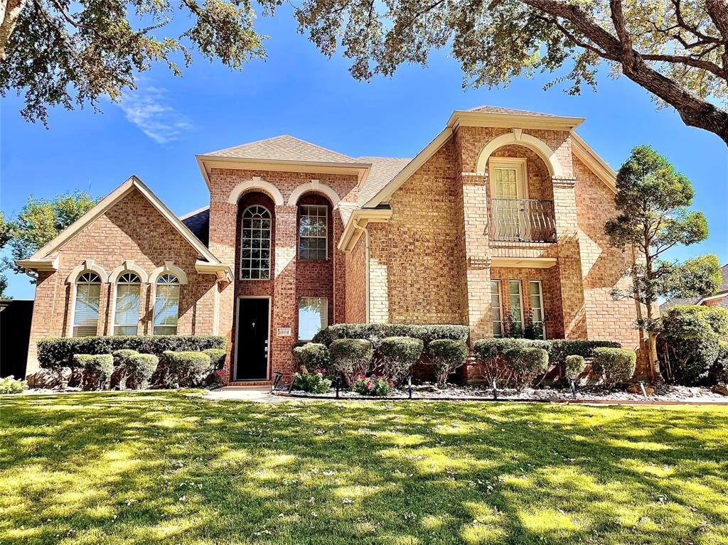 1804 Briaroaks Drive, Flower Mound, TX 75028 Main Photo