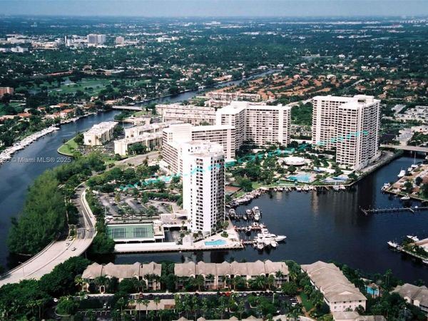 500 THREE ISLANDS BLVD, Unit L 25, Hallandale Beach, FL 33009