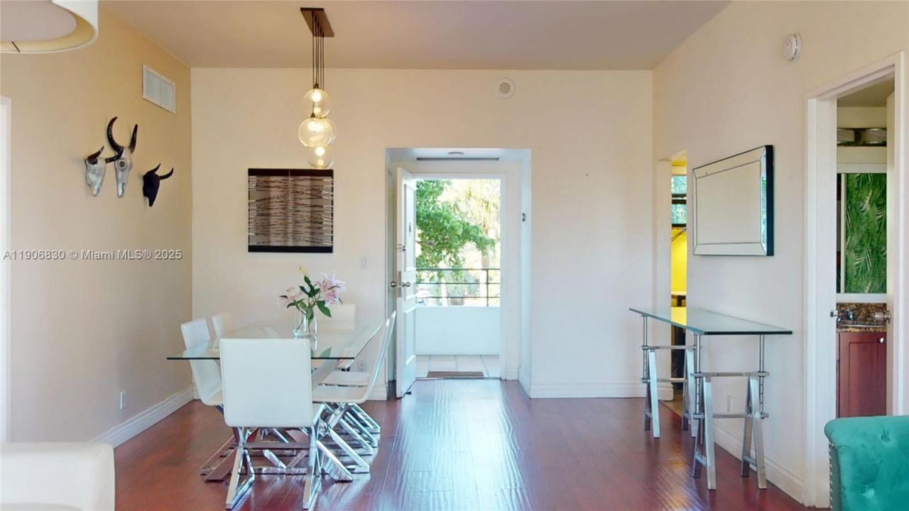 500 Three Islands Blvd, Unit L 25, Hallandale Beach, FL 33009 Photo