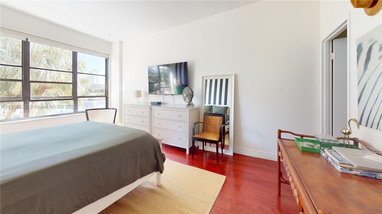 500 Three Islands Blvd, Unit L 25, Hallandale Beach, FL 33009 Photo