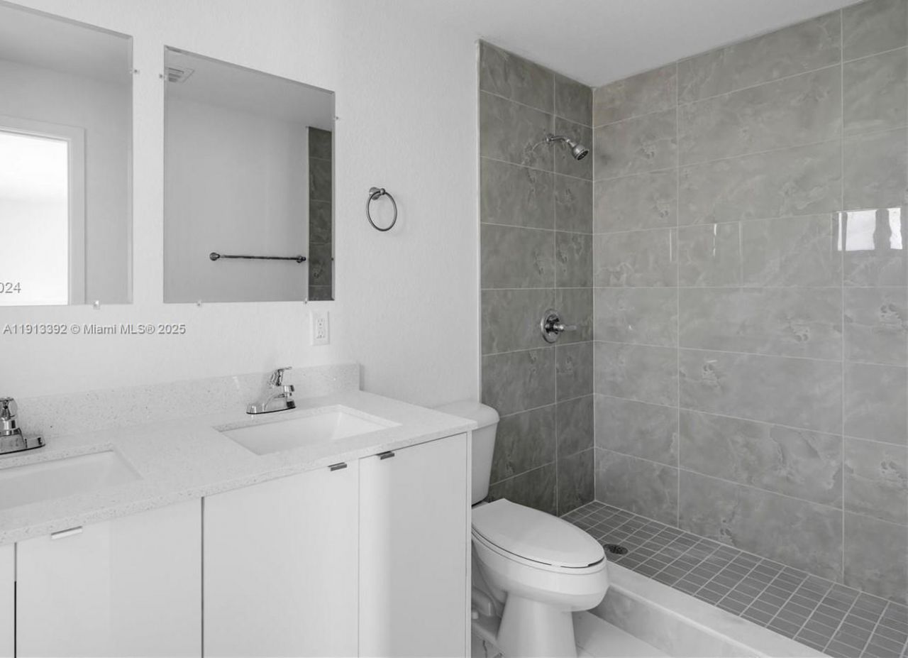 152 NW 18th St, Homestead, FL 33030 Photo