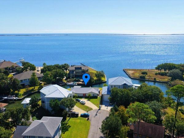 1294 Soundside Landing Court, Gulf Breeze, FL 32563