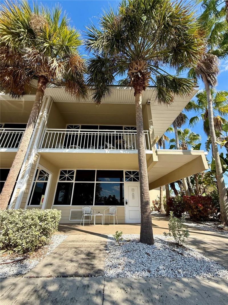 611 Destiny Drive, Unit 520, Ruskin, FL 33570 Main Photo