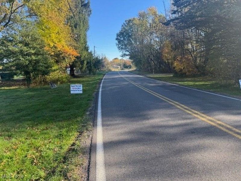 1784 Columbiana Road, New Springfield, OH 44443 Photo 2