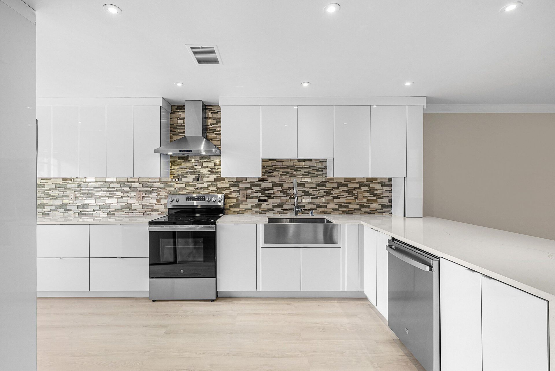 18 Stratford Drive E, Unit F, Boynton Beach, FL 33436 Photo