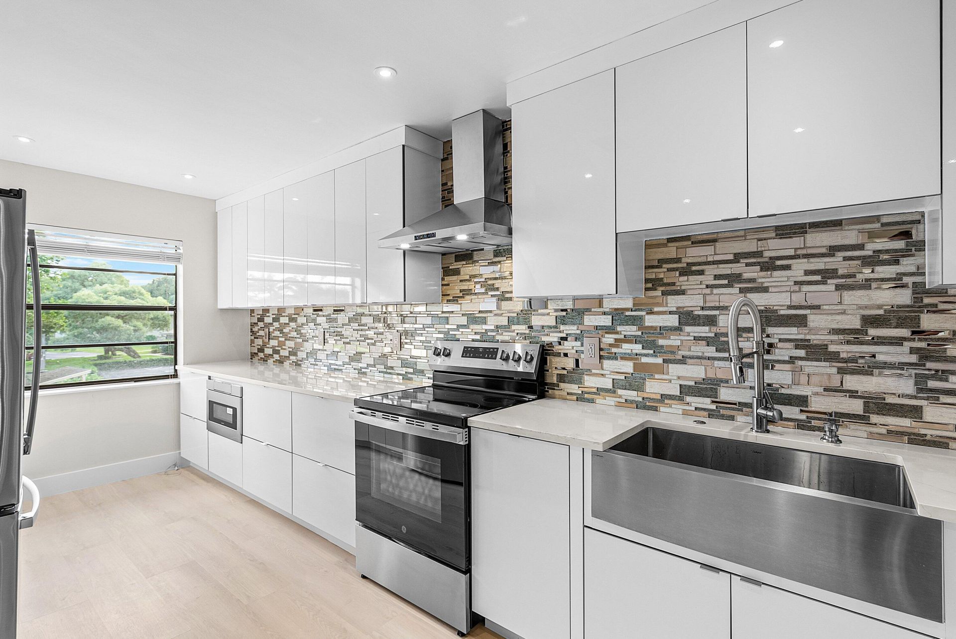 18 Stratford Drive E, Unit F, Boynton Beach, FL 33436 Photo