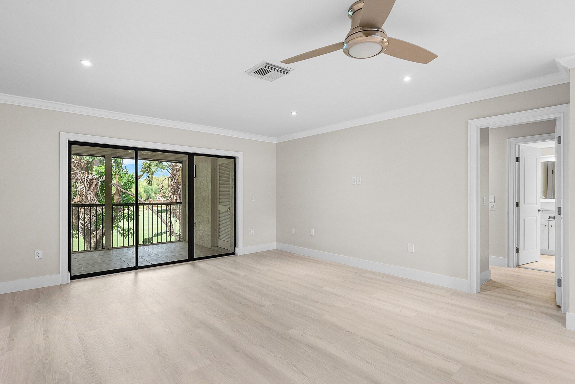 18 Stratford Drive E, Unit F, Boynton Beach, FL 33436 Photo