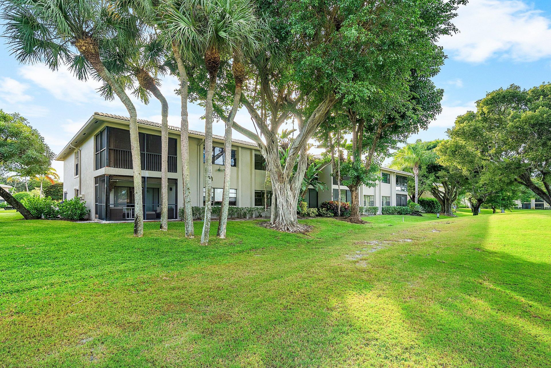 18 Stratford Drive E, Unit F, Boynton Beach, FL 33436 Photo
