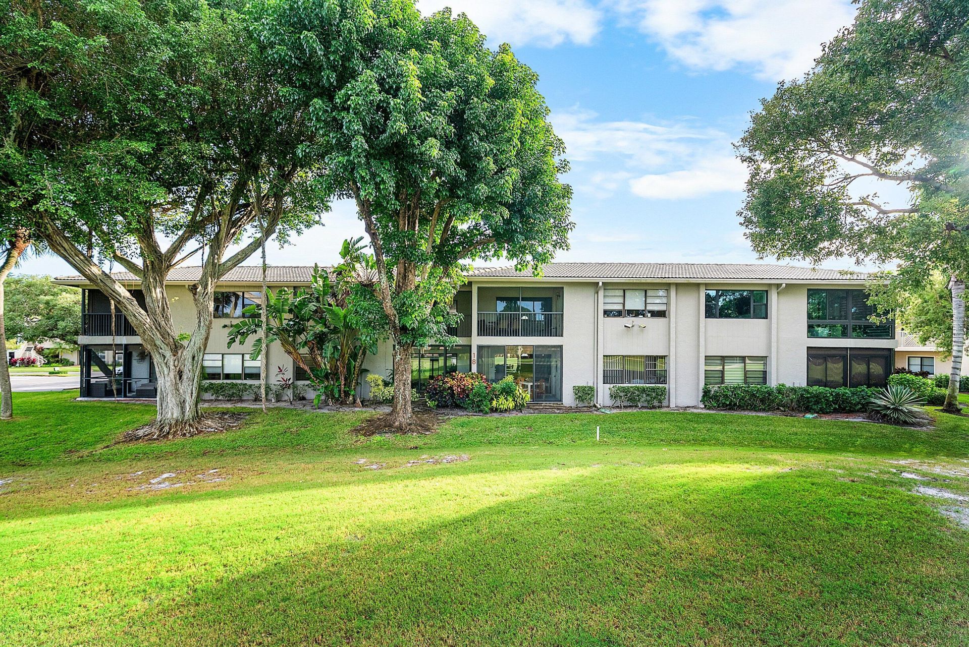 18 Stratford Drive E, Unit F, Boynton Beach, FL 33436 Photo