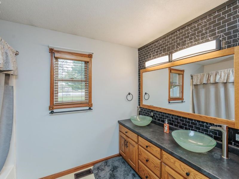 16 Senior Drive, Greenwich, OH 44837 Photo 27