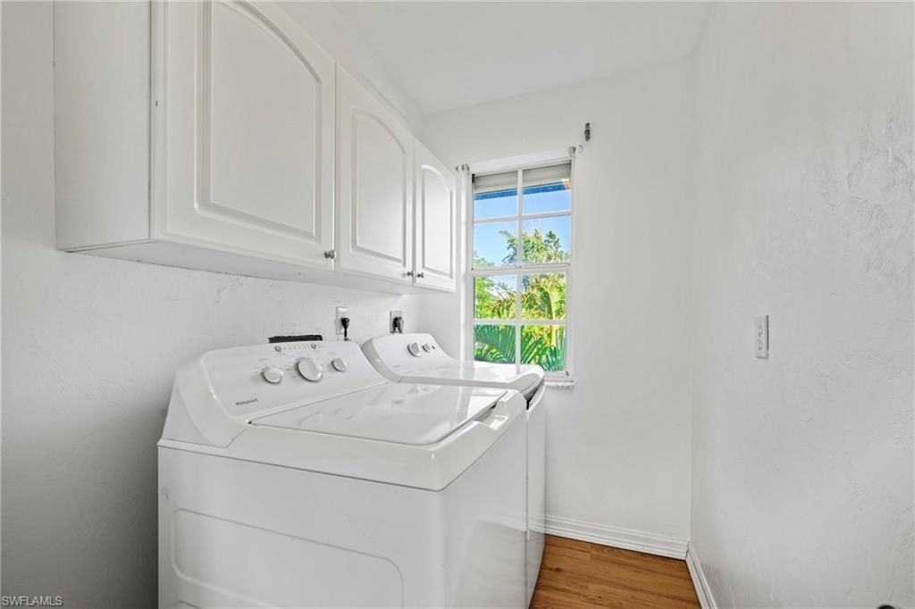 1570 Avion Pl, Naples, FL 34104 Photo