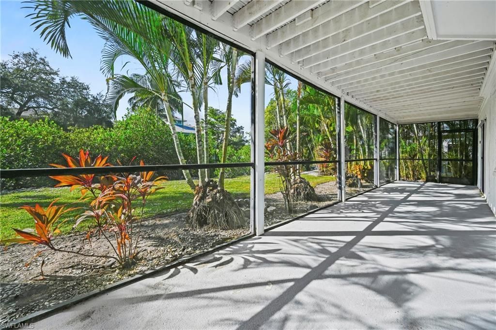 1570 Avion Pl, Naples, FL 34104 Photo